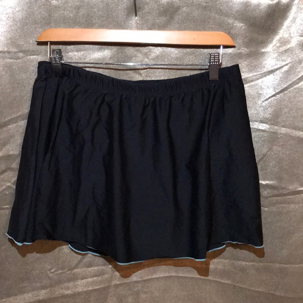 EUC Swim skirt with light blue trim